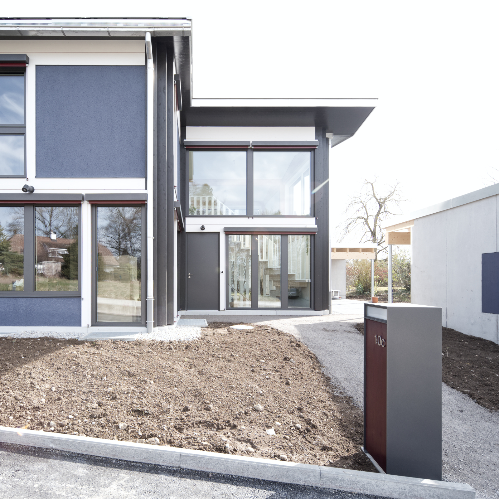 Eingang Haus B.